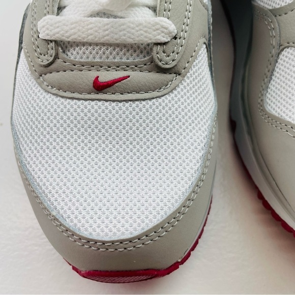 Nike Women's Air Max Correlate Running Shoes White Fuchsia Gray size 8 - Picture 4 of 8